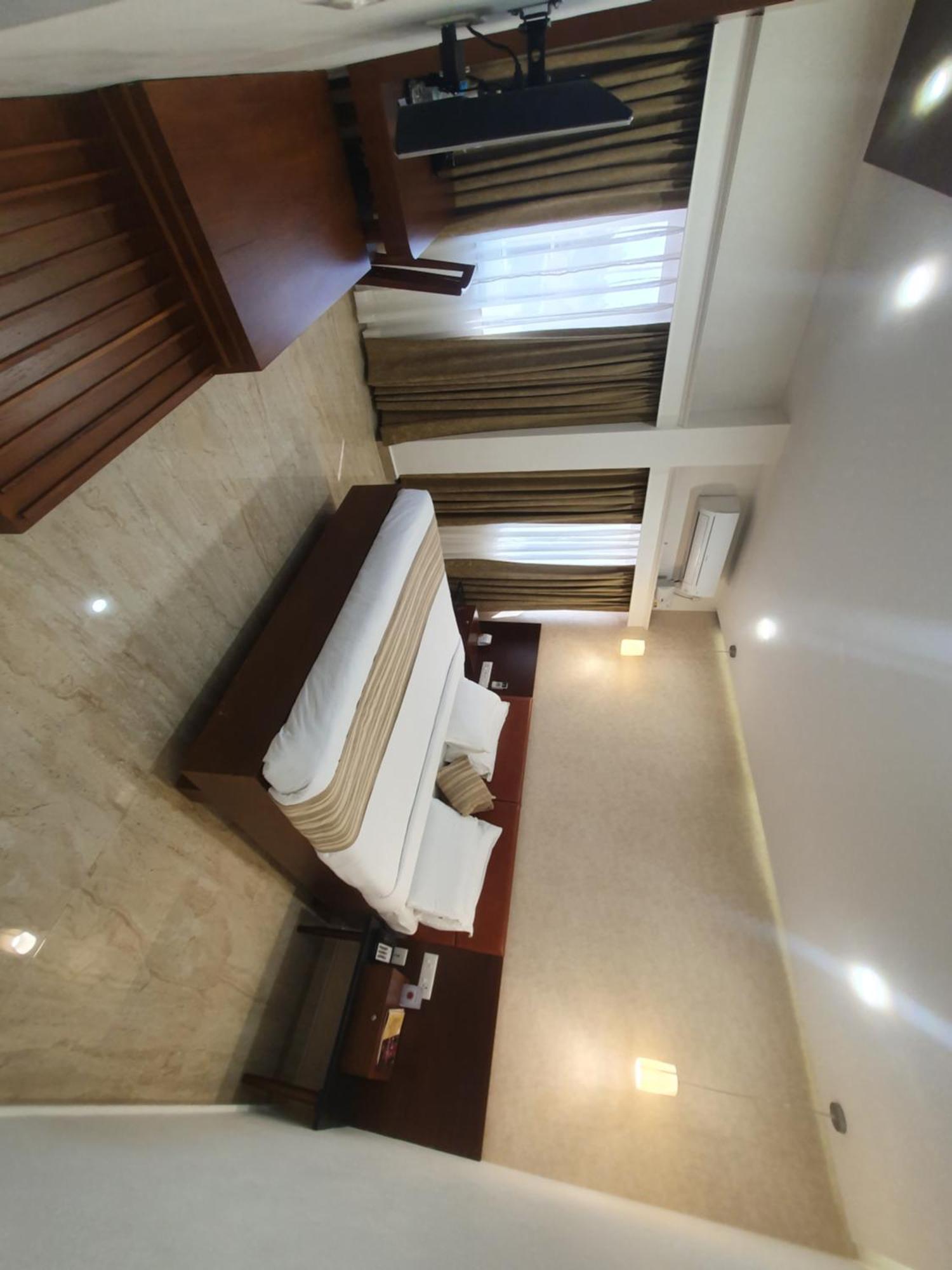 Hotel Aida Kottayam Luaran gambar
