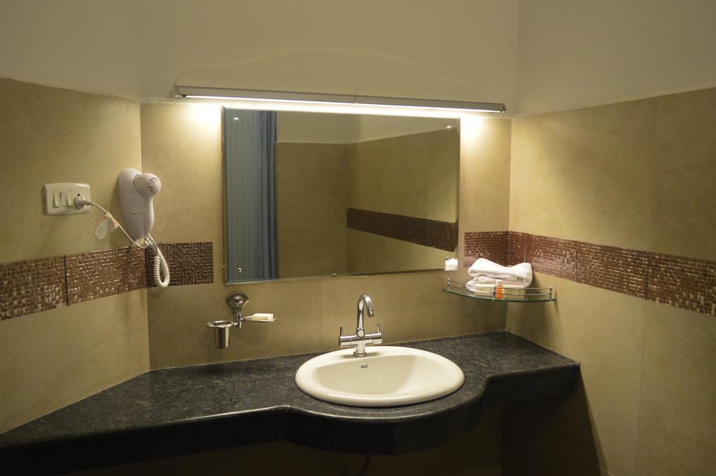 Hotel Aida Kottayam Luaran gambar