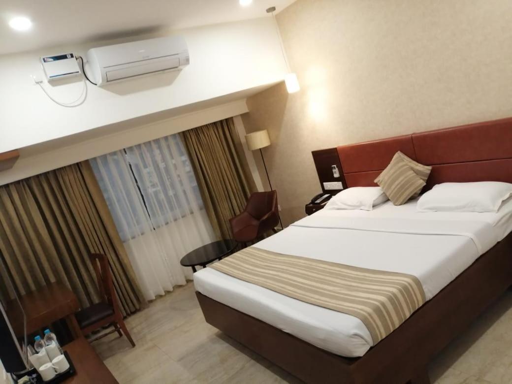 Hotel Aida Kottayam Luaran gambar