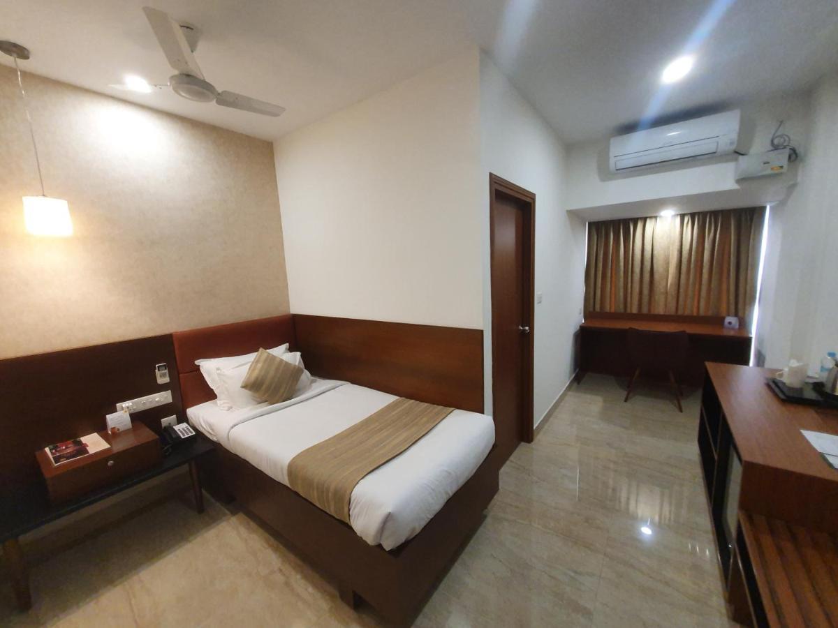 Hotel Aida Kottayam Luaran gambar